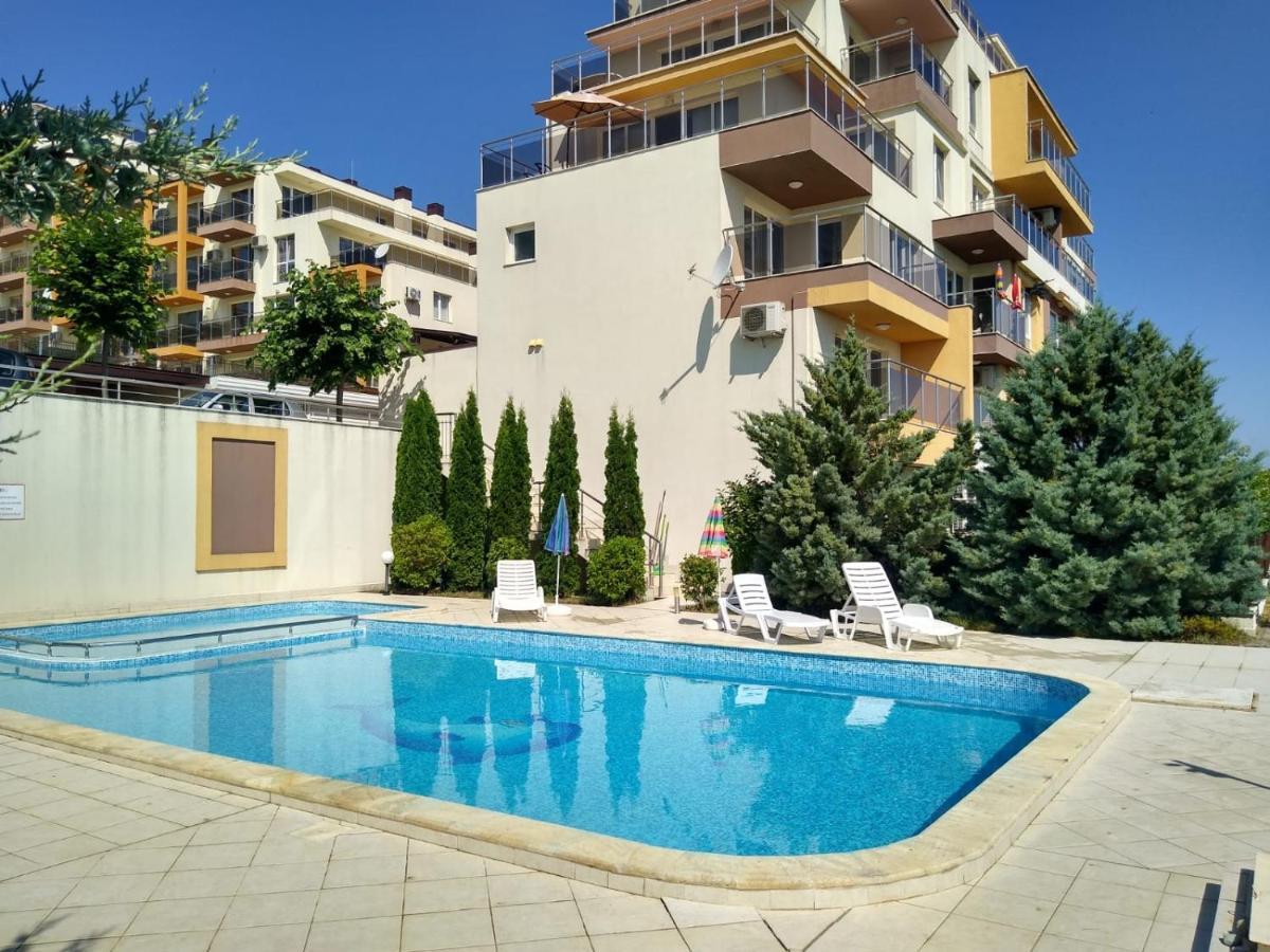 Byala-Apartment-Valmira Byala  Exterior photo